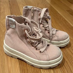 H&M toddler girls combat boots. size 9.5